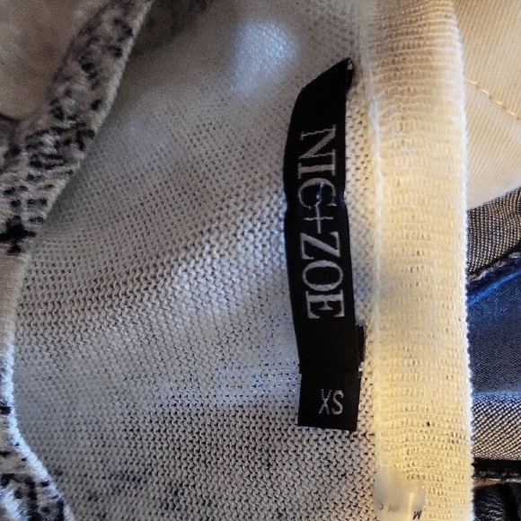 NIC+ZOE Cream and Gray Knit Top - Picture 3 of 3